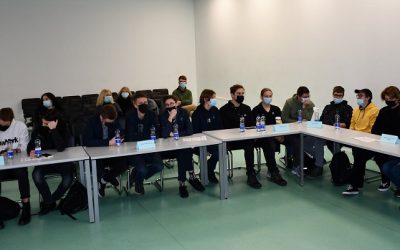Konkurse „UKTech@s“ antrą vietą laimėjo gimnazijos komanda!
