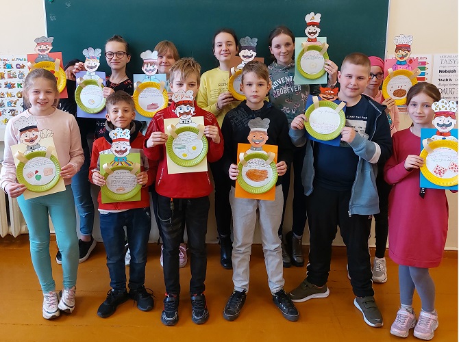 Mokiniai pristatė projektus anglų kalba “My favourite dish”