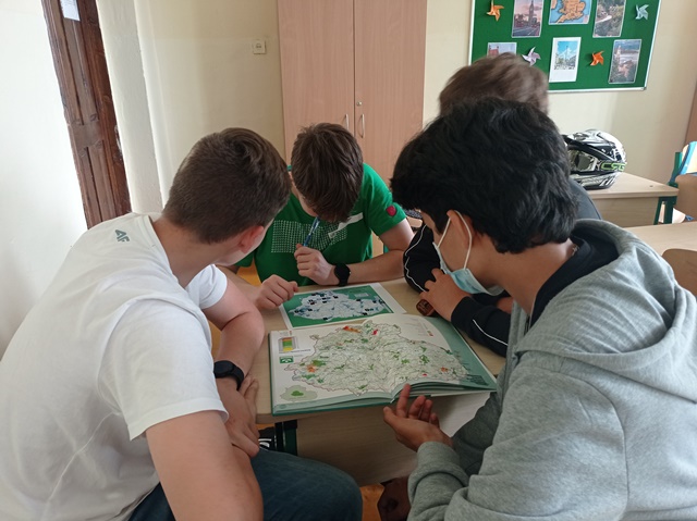 Biologijos-anglų kalbos projektas „Saugomos Lietuvos teritorijos“