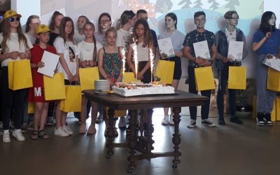 Dešimt gimnazistų dalyvavo edukacinėje moksleivių stovykloje „Tekstilė animacijoje“