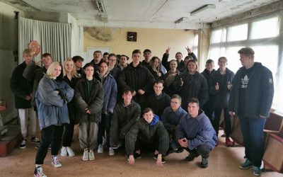 Išvyka į edukacinį spektaklį-ekskursiją „Atgal į SSSR“.