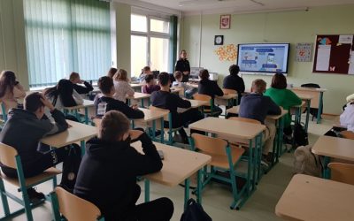 Mokiniai susitiko su Utenos apskrities VPK Ignalinos rajono PK Veiklos skyriaus tyrėja