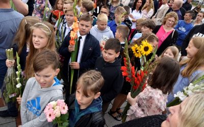 Gimnazijos bendruomenė paminėjo Mokslo metų pradžios šventę