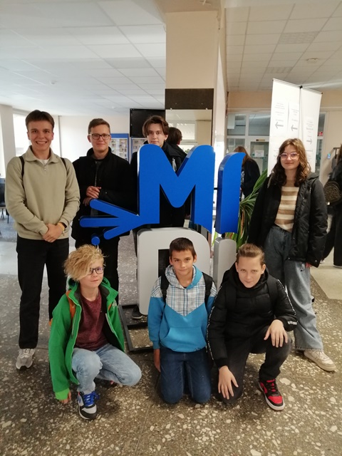 XXXVII Lietuvos jaunųjų matematikų komandinėje olimpiadoje