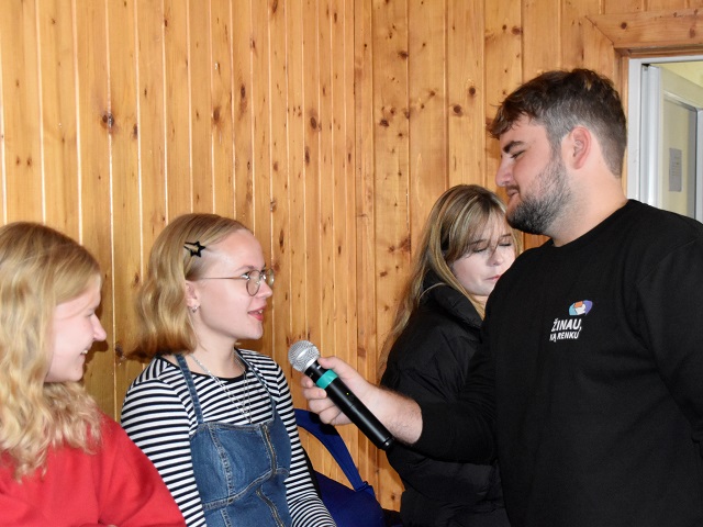 Lankėsi nešališkos politikos stebėsenos platformos „Žinau, ką renku“ savanoriai