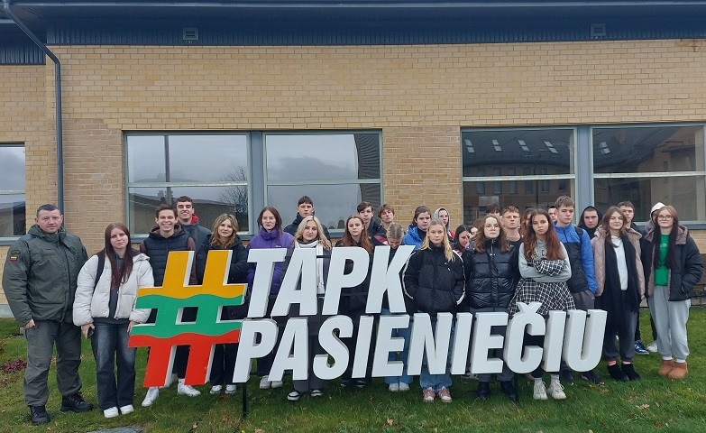 Jaunojo pasieniečio būrelio nariai lankėsi VSAT pasieniečių mokykloje