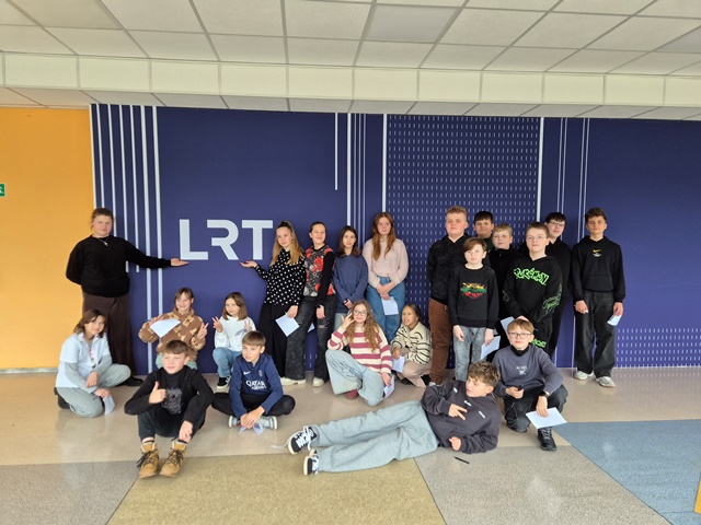 Išvyka į LRT: šeštokų pažintis su žiniasklaidos pasauliu