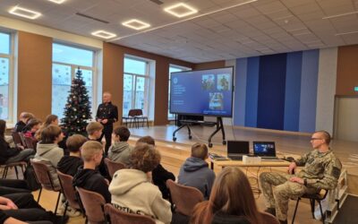 Generolo Jono Žemaičio Lietuvos karo akademijos kariūnų viešnagė gimnazijoje