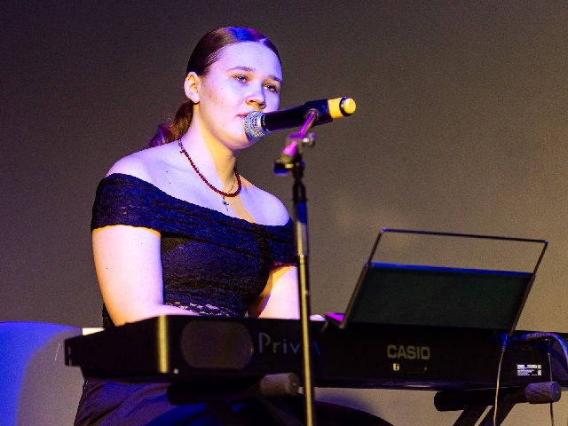 Dainuojamosios poezijos festivalyje „TARP DAINŲ IR EILIŲ“