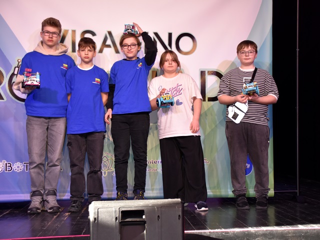 Robotiada „UNEARTHED“