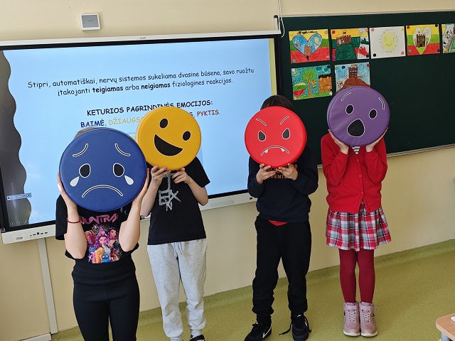 Emocijų pažinimo pamokos antrokams
