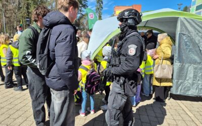 Gimnazistai dalyvavo renginyje „Ateik ir pažink Lietuvos policiją!“